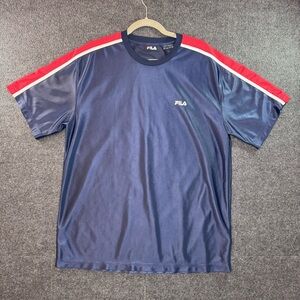 Y2K Fila Men's Navy and Red Short Sleeve Tee